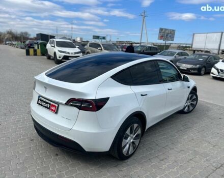 Белый Тесла Model Y, объемом двигателя 0 л и пробегом 58 тыс. км за 25990 $, фото 8 на Automoto.ua
