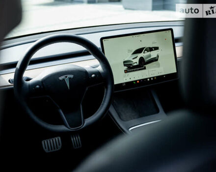 Белый Тесла Model Y, объемом двигателя 0 л и пробегом 10 тыс. км за 27900 $, фото 29 на Automoto.ua