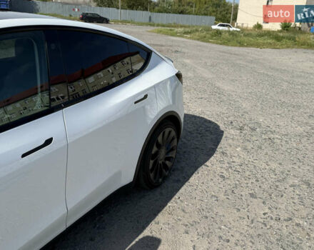 Білий Тесла Model Y, об'ємом двигуна 0 л та пробігом 57 тис. км за 27000 $, фото 12 на Automoto.ua