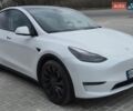 Білий Тесла Model Y, об'ємом двигуна 0 л та пробігом 64 тис. км за 26500 $, фото 1 на Automoto.ua