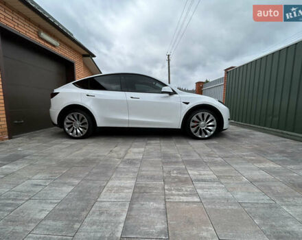 Белый Тесла Model Y, объемом двигателя 0 л и пробегом 58 тыс. км за 37400 $, фото 9 на Automoto.ua