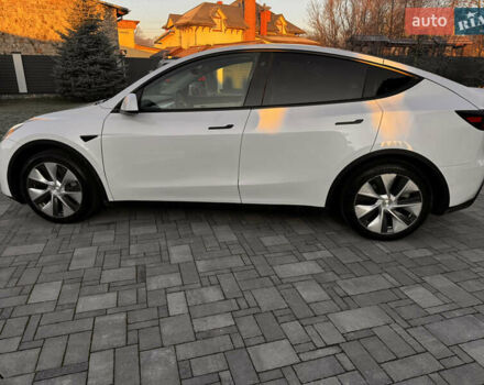 Белый Тесла Model Y, объемом двигателя 0 л и пробегом 51 тыс. км за 28500 $, фото 8 на Automoto.ua