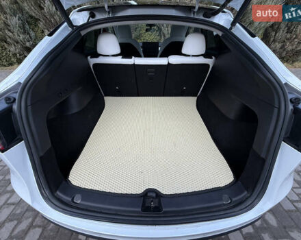 Белый Тесла Model Y, объемом двигателя 0 л и пробегом 129 тыс. км за 27400 $, фото 29 на Automoto.ua