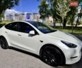 Белый Тесла Model Y, объемом двигателя 0 л и пробегом 26 тыс. км за 47700 $, фото 4 на Automoto.ua