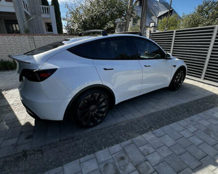 Белый Тесла Model Y, объемом двигателя 0 л и пробегом 59 тыс. км за 26999 $, фото 6 на Automoto.ua