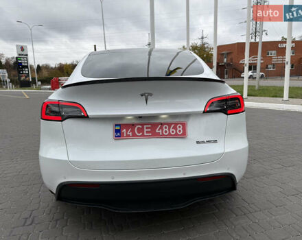 Білий Тесла Model Y, об'ємом двигуна 0 л та пробігом 38 тис. км за 28500 $, фото 6 на Automoto.ua