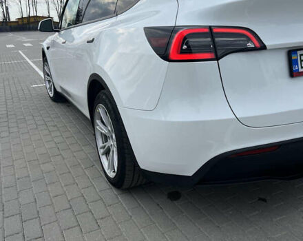 Білий Тесла Model Y, об'ємом двигуна 0 л та пробігом 15 тис. км за 27999 $, фото 12 на Automoto.ua