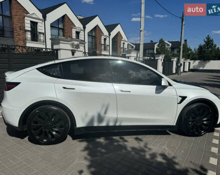 Белый Тесла Model Y, объемом двигателя 0 л и пробегом 62 тыс. км за 39500 $, фото 6 на Automoto.ua
