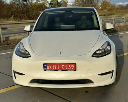 Тесла Model Y 2022 у Житомирі на Automoto.ua Білий Тесла Model Y, об'ємом двигуна 0 л та пробігом 195 тис. км за 21700 $, фото 1 на Automoto.ua