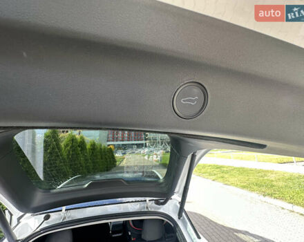 Белый Тесла Model Y, объемом двигателя 0 л и пробегом 5 тыс. км за 25333 $, фото 10 на Automoto.ua