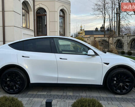 Белый Тесла Model Y, объемом двигателя 0 л и пробегом 21 тыс. км за 26200 $, фото 4 на Automoto.ua