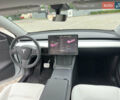 Білий Тесла Model Y, об'ємом двигуна 0 л та пробігом 49 тис. км за 32500 $, фото 35 на Automoto.ua