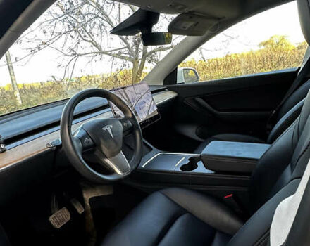 Белый Тесла Model Y, объемом двигателя 0 л и пробегом 46 тыс. км за 26150 $, фото 9 на Automoto.ua