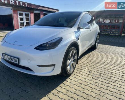 Белый Тесла Model Y, объемом двигателя 0 л и пробегом 55 тыс. км за 36800 $, фото 2 на Automoto.ua