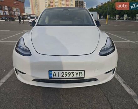 Белый Тесла Model Y, объемом двигателя 0 л и пробегом 38 тыс. км за 28000 $, фото 2 на Automoto.ua
