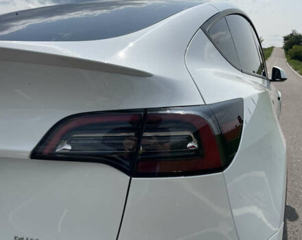 Белый Тесла Model Y, объемом двигателя 0 л и пробегом 76 тыс. км за 24900 $, фото 15 на Automoto.ua