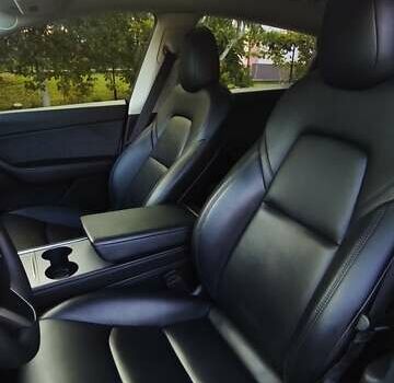 Белый Тесла Model Y, объемом двигателя 0 л и пробегом 69 тыс. км за 23500 $, фото 13 на Automoto.ua