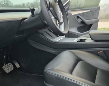 Белый Тесла Model Y, объемом двигателя 0 л и пробегом 27 тыс. км за 29000 $, фото 6 на Automoto.ua