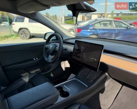 Тесла Model Y 2022 в Луцке на Automoto.ua Белый Тесла Model Y, объемом двигателя 0 л и пробегом 243 тыс. км за 18500 $, фото 10 на Automoto.ua