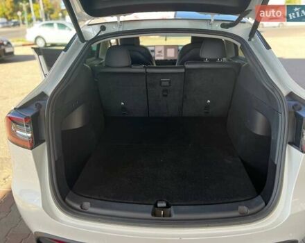 Белый Тесла Model Y, объемом двигателя 0 л и пробегом 31 тыс. км за 24999 $, фото 17 на Automoto.ua