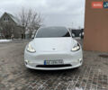 Белый Тесла Model Y, объемом двигателя 0 л и пробегом 56 тыс. км за 29000 $, фото 1 на Automoto.ua