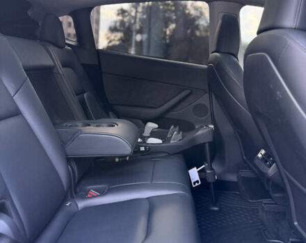 Белый Тесла Model Y, объемом двигателя 0 л и пробегом 32 тыс. км за 33000 $, фото 13 на Automoto.ua