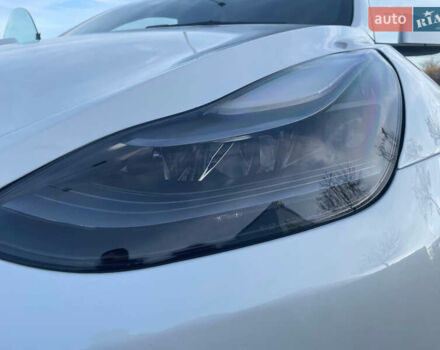 Білий Тесла Model Y, об'ємом двигуна 0 л та пробігом 60 тис. км за 24900 $, фото 38 на Automoto.ua