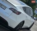 Білий Тесла Model Y, об'ємом двигуна 0 л та пробігом 43 тис. км за 26500 $, фото 8 на Automoto.ua
