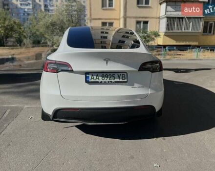 Белый Тесла Model Y, объемом двигателя 0 л и пробегом 55 тыс. км за 28000 $, фото 1 на Automoto.ua