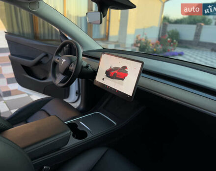 Белый Тесла Model Y, объемом двигателя 0 л и пробегом 59 тыс. км за 28950 $, фото 40 на Automoto.ua