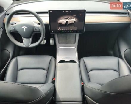 Белый Тесла Model Y, объемом двигателя 0 л и пробегом 35 тыс. км за 27000 $, фото 4 на Automoto.ua