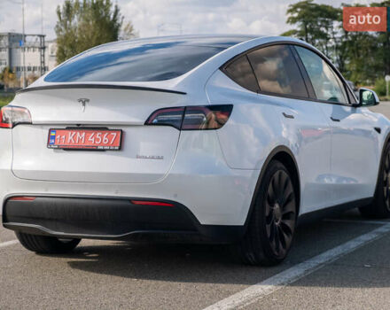 Белый Тесла Model Y, объемом двигателя 0 л и пробегом 50 тыс. км за 30000 $, фото 4 на Automoto.ua