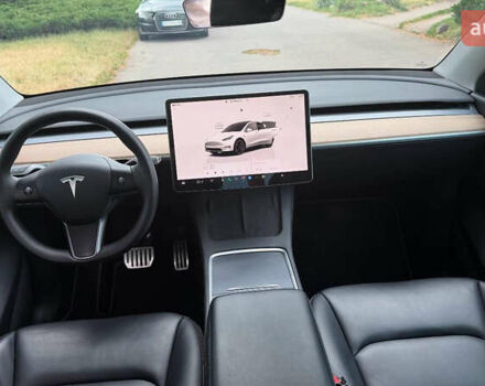 Білий Тесла Model Y, об'ємом двигуна 0 л та пробігом 80 тис. км за 33000 $, фото 5 на Automoto.ua