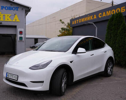 Білий Тесла Model Y, об'ємом двигуна 0 л та пробігом 53 тис. км за 27500 $, фото 4 на Automoto.ua