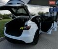 Белый Тесла Model Y, объемом двигателя 0 л и пробегом 59 тыс. км за 28800 $, фото 44 на Automoto.ua
