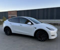 Белый Тесла Model Y, объемом двигателя 0 л и пробегом 53 тыс. км за 29500 $, фото 1 на Automoto.ua