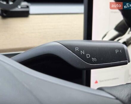 Белый Тесла Model Y, объемом двигателя 0 л и пробегом 70 тыс. км за 31500 $, фото 25 на Automoto.ua