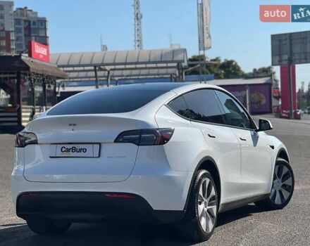 Белый Тесла Model Y, объемом двигателя 0 л и пробегом 31 тыс. км за 24999 $, фото 10 на Automoto.ua