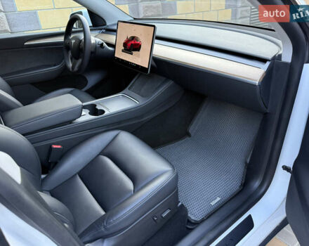 Белый Тесла Model Y, объемом двигателя 0 л и пробегом 38 тыс. км за 28900 $, фото 36 на Automoto.ua