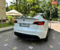 Белый Тесла Model Y, объемом двигателя 0 л и пробегом 49 тыс. км за 25750 $, фото 1 на Automoto.ua