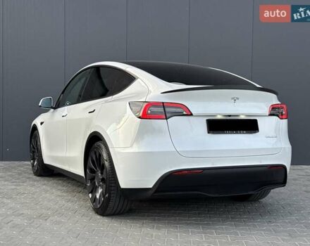 Белый Тесла Model Y, объемом двигателя 0 л и пробегом 42 тыс. км за 39900 $, фото 3 на Automoto.ua