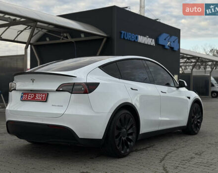 Белый Тесла Model Y, объемом двигателя 0 л и пробегом 59 тыс. км за 28950 $, фото 7 на Automoto.ua