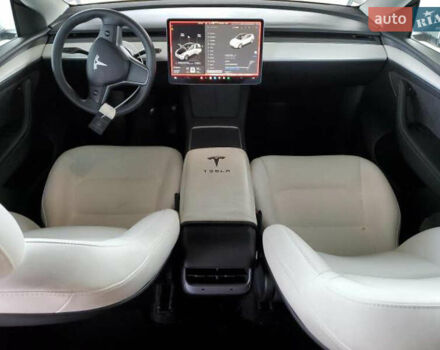 Белый Тесла Model Y, объемом двигателя 0 л и пробегом 53 тыс. км за 17700 $, фото 7 на Automoto.ua