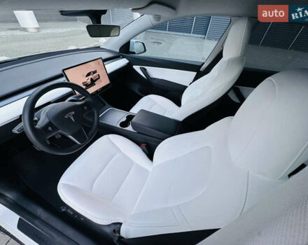 Белый Тесла Model Y, объемом двигателя 0 л и пробегом 47 тыс. км за 25900 $, фото 14 на Automoto.ua