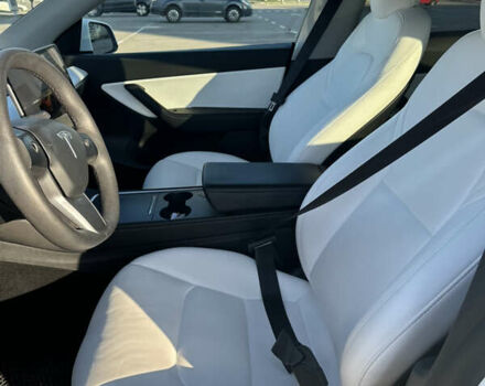 Белый Тесла Model Y, объемом двигателя 0 л и пробегом 61 тыс. км за 27000 $, фото 7 на Automoto.ua