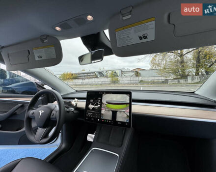 Белый Тесла Model Y, объемом двигателя 0 л и пробегом 68 тыс. км за 35000 $, фото 25 на Automoto.ua