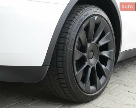 Тесла Model Y 2022 у Мукачеве на Automoto.ua Білий Тесла Model Y, об'ємом двигуна 0 л та пробігом 17 тис. км за 46500 $, фото 12 на Automoto.ua
