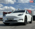 Белый Тесла Model Y, объемом двигателя 0 л и пробегом 53 тыс. км за 30500 $, фото 1 на Automoto.ua