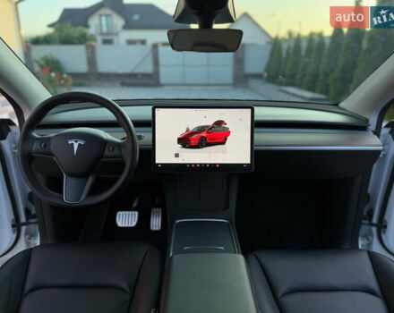 Белый Тесла Model Y, объемом двигателя 0 л и пробегом 59 тыс. км за 30500 $, фото 41 на Automoto.ua