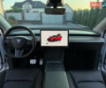 Белый Тесла Model Y, объемом двигателя 0 л и пробегом 59 тыс. км за 30500 $, фото 41 на Automoto.ua